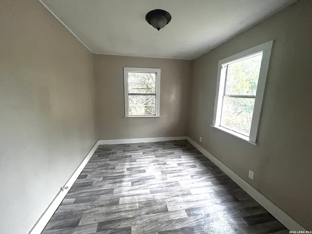 $800 | 610 West Stamper Street, Beeville, TX 78102