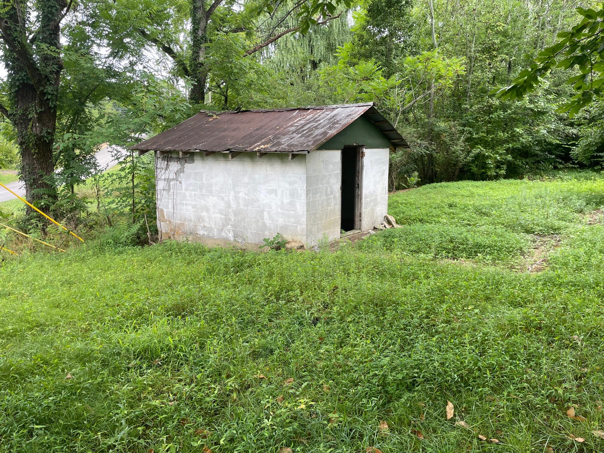 18 Lyman Daniel Road Trenton, GA 30752 - Photo 3 of 7 lyman daniel 5