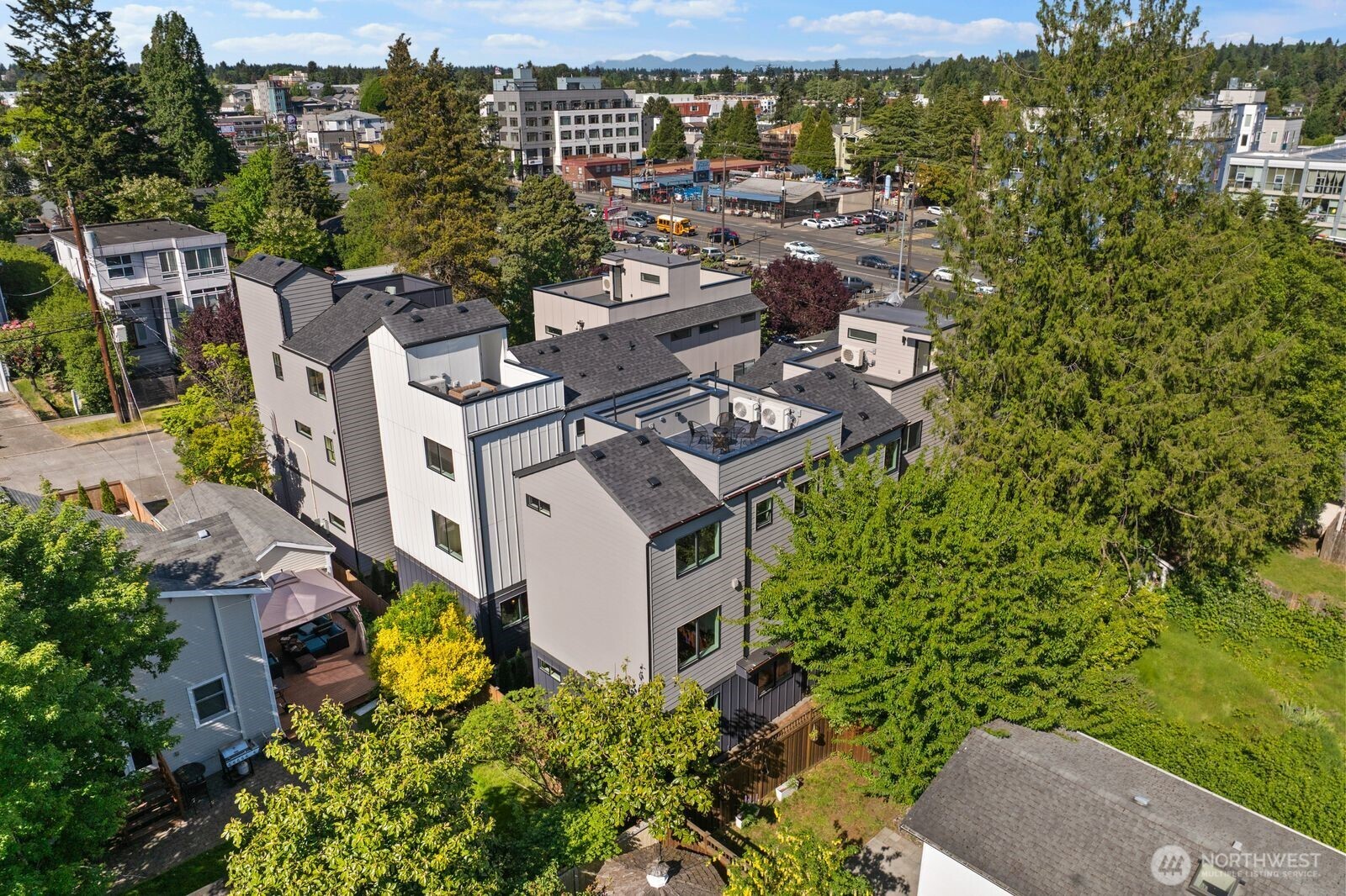 933 North 87th Street Seattle, WA 98103 - Photo 33 of 38