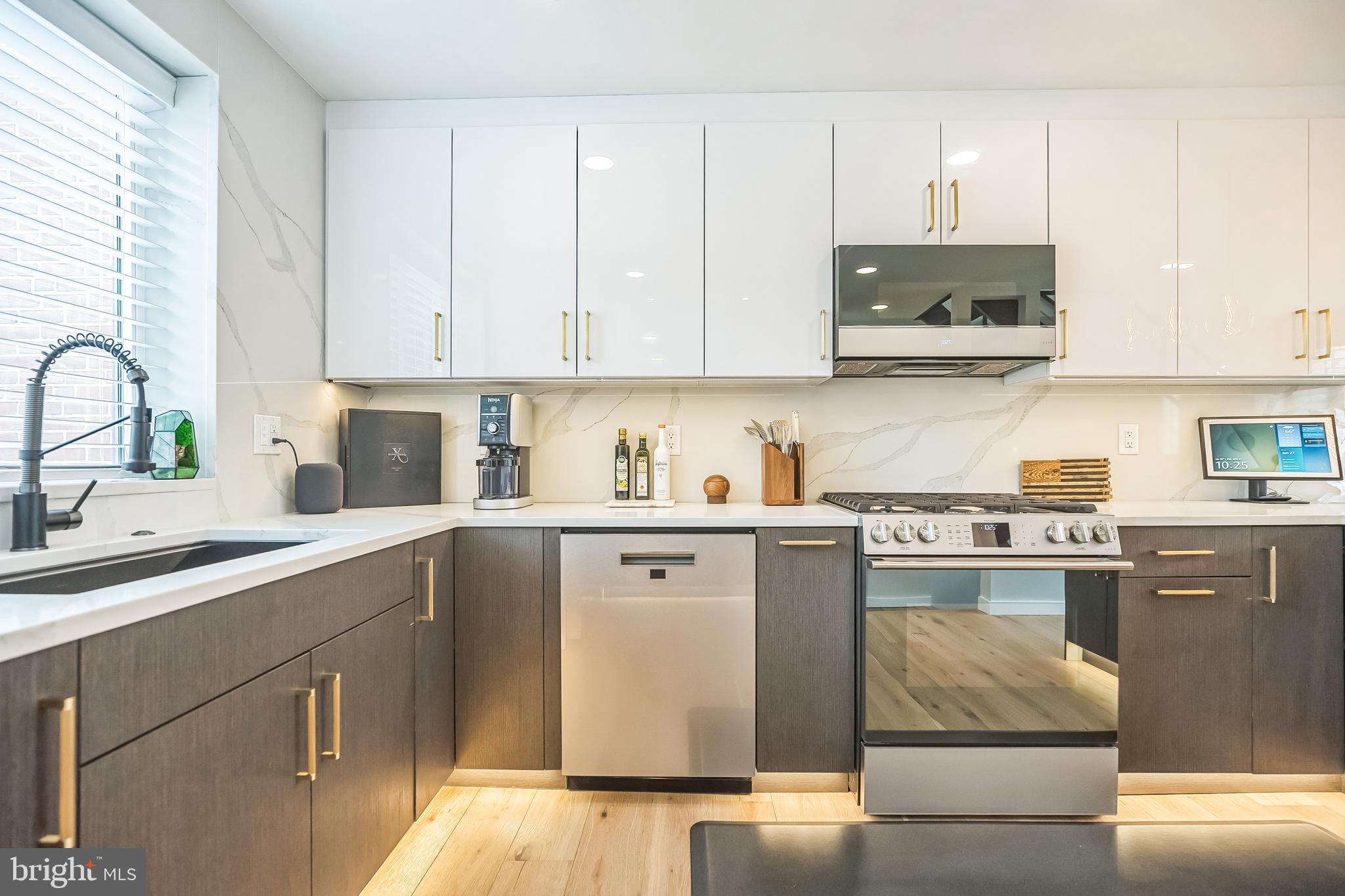 708 Addison Street Philadelphia, PA 19147 - Photo 4 of 30