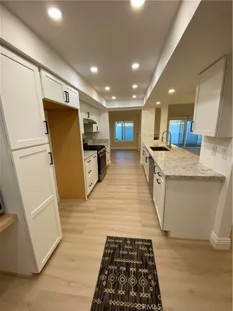 $4,700 | 354 Plaza Estival, San Clemente, CA 92672