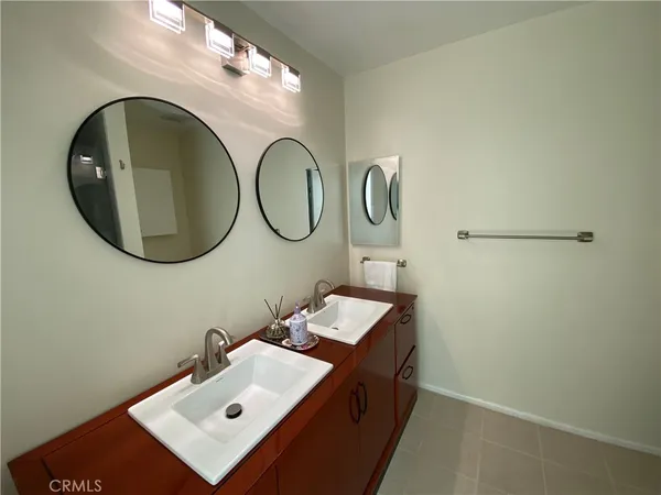 $4,700 | 354 Plaza Estival, San Clemente, CA 92672