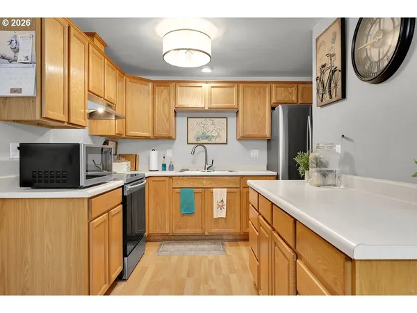 $350,000 | 1435 West Harrison Avenue, Cottage Grove, OR 97424