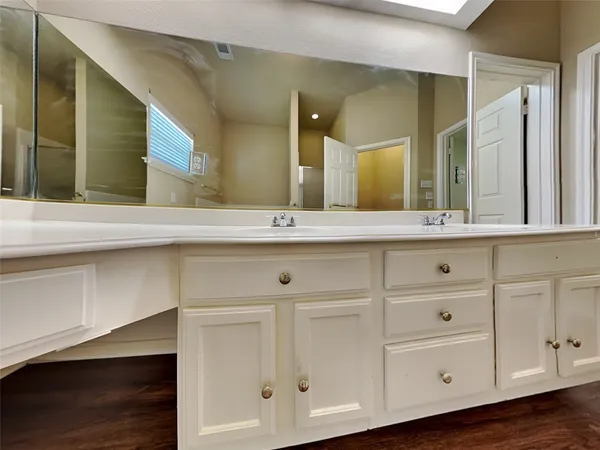 $2,380 | 13143 Mills River Street, Houston, TX 77070