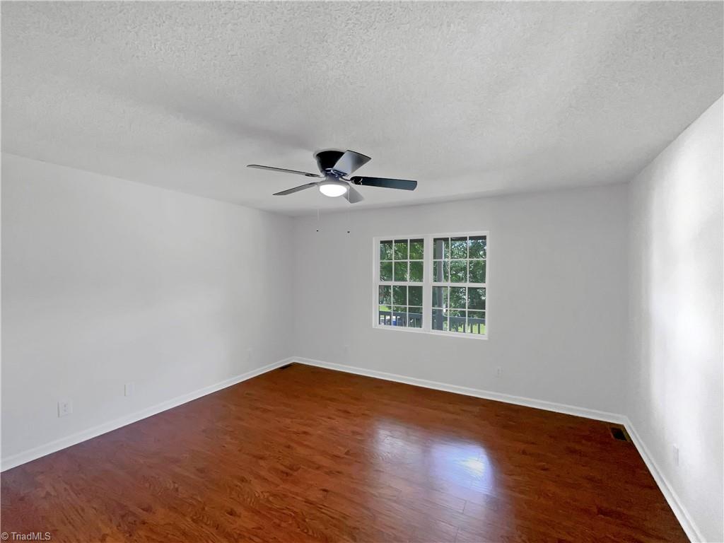 347 Beech Ridge Road Thomasville, NC 27360 - Photo 5 of 21 Gallery Image 5