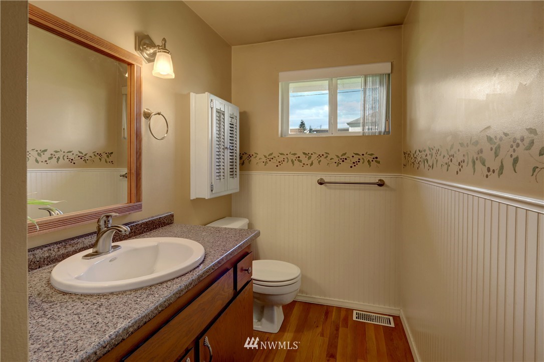 1321 South 7th Street Renton, WA 98057 - Photo 11 of 24