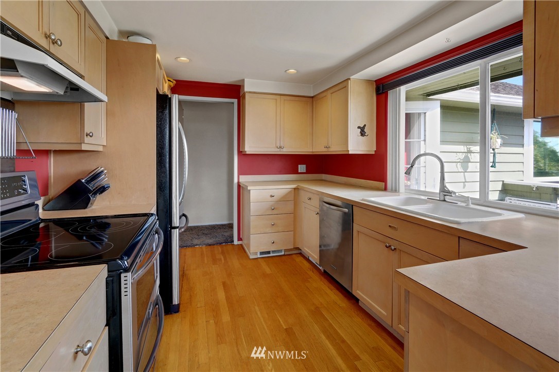 1321 South 7th Street Renton, WA 98057 - Photo 6 of 24