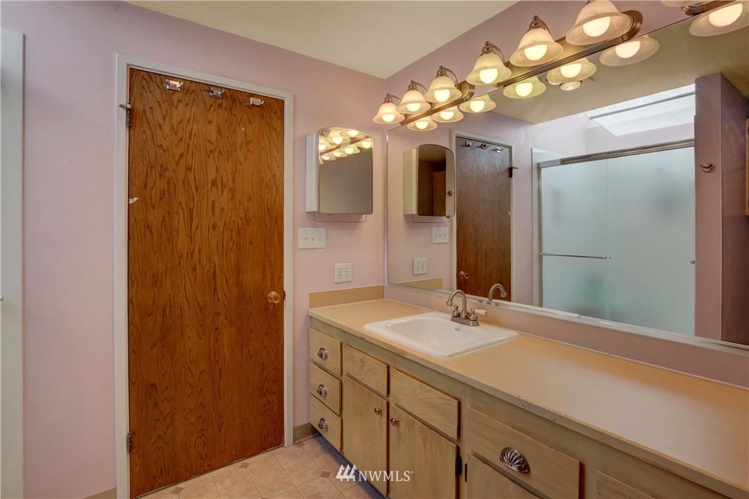 1321 South 7th Street Renton, WA 98057 - Photo 9 of 24