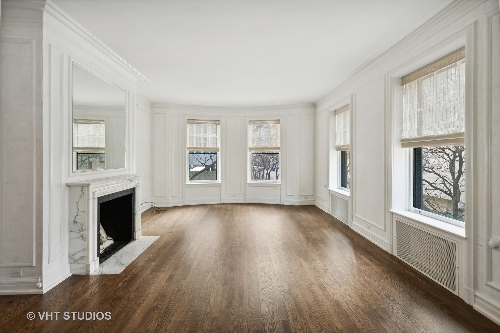 6 East Scott Street, Unit 3 Chicago, IL 60610 - Photo 2 of 16