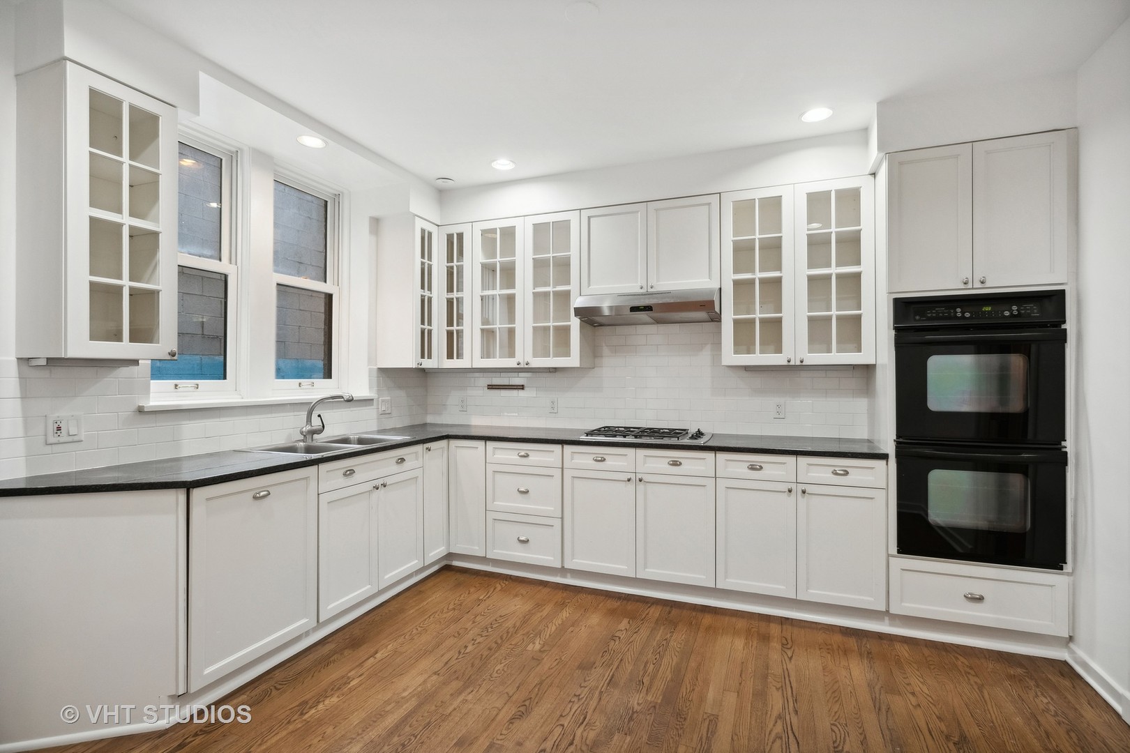 6 East Scott Street, Unit 3 Chicago, IL 60610 - Photo 9 of 16