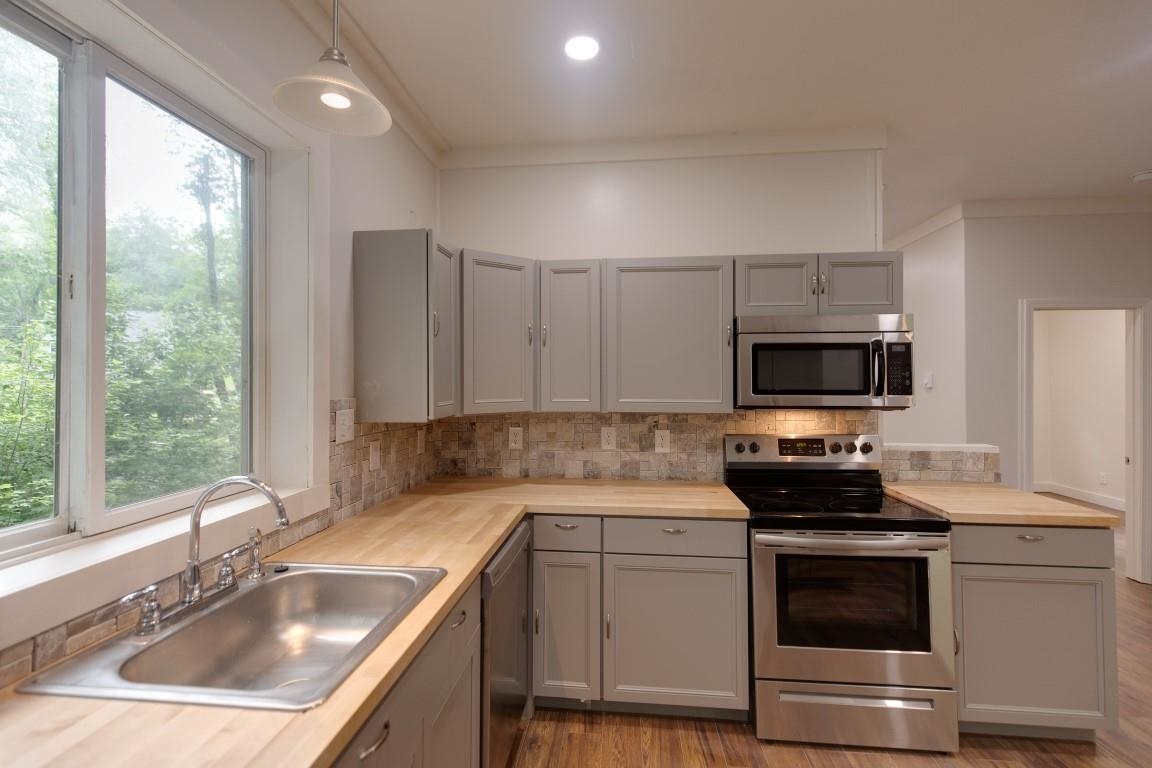 264 Berry River Road Barrington, NH 03825 - Photo 14 of 39