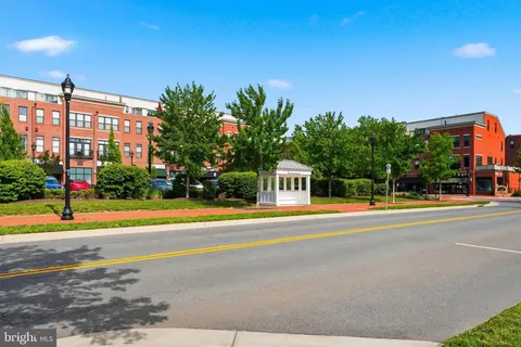 $929,900 | 232 Bluemont Branch Terrace Southeast, Leesburg, VA 20175