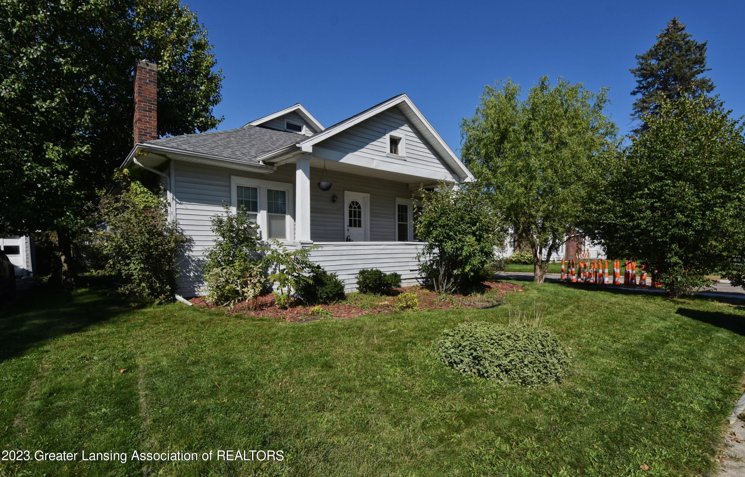 400 Strathmore Road Lansing, MI 48910 - Photo 1 of 24 21