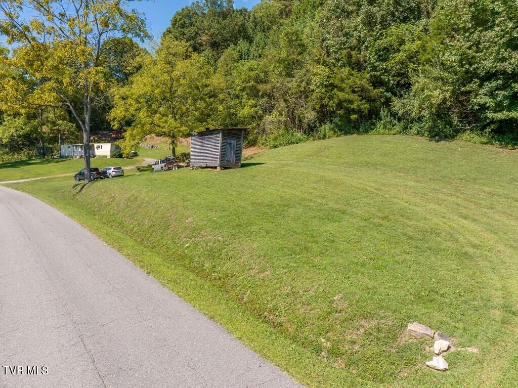 20181 North Fork River Road, Unit 6 7 8 Abingdon, VA 24210 - Photo 11 of 35 103441_8