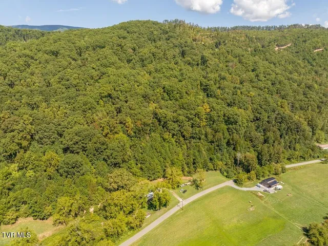 $235,000 | 20181 North Fork River Road, Unit 6 7 8, Abingdon, VA 24210