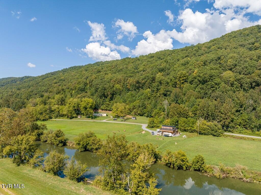 20181 North Fork River Road, Unit 6 7 8 Abingdon, VA 24210 - Photo 22 of 35 103441_19