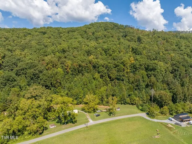 $235,000 | 20181 North Fork River Road, Unit 6 7 8, Abingdon, VA 24210