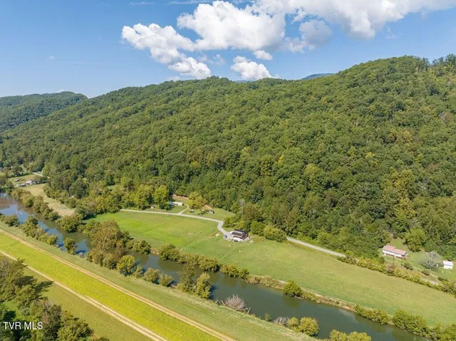 $235,000 | 20181 North Fork River Road, Unit 6 7 8, Abingdon, VA 24210