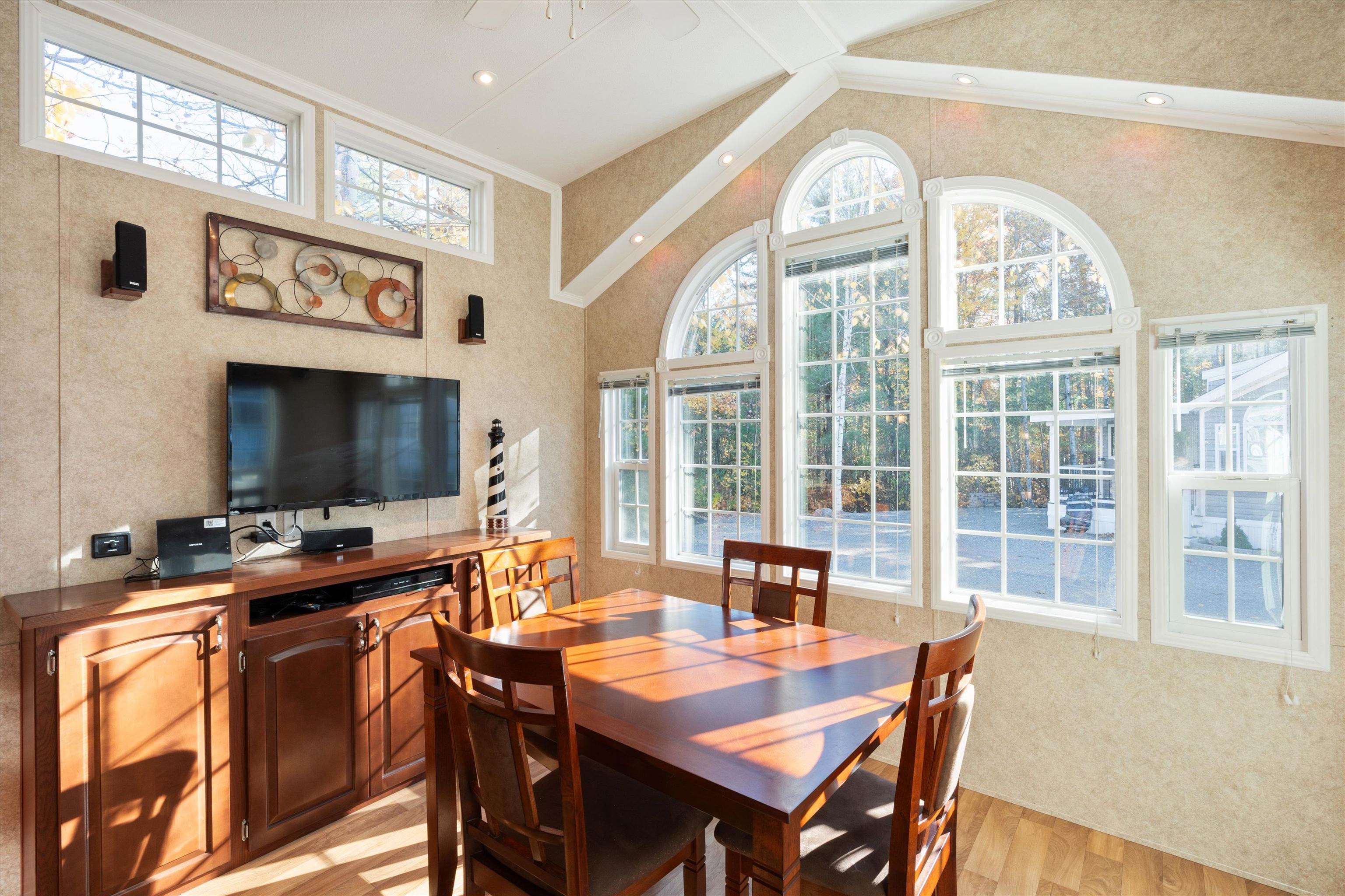 96 Hilliard Road, Unit 141 Laconia, NH 03246 - Photo 16 of 33 Gallery Image 16