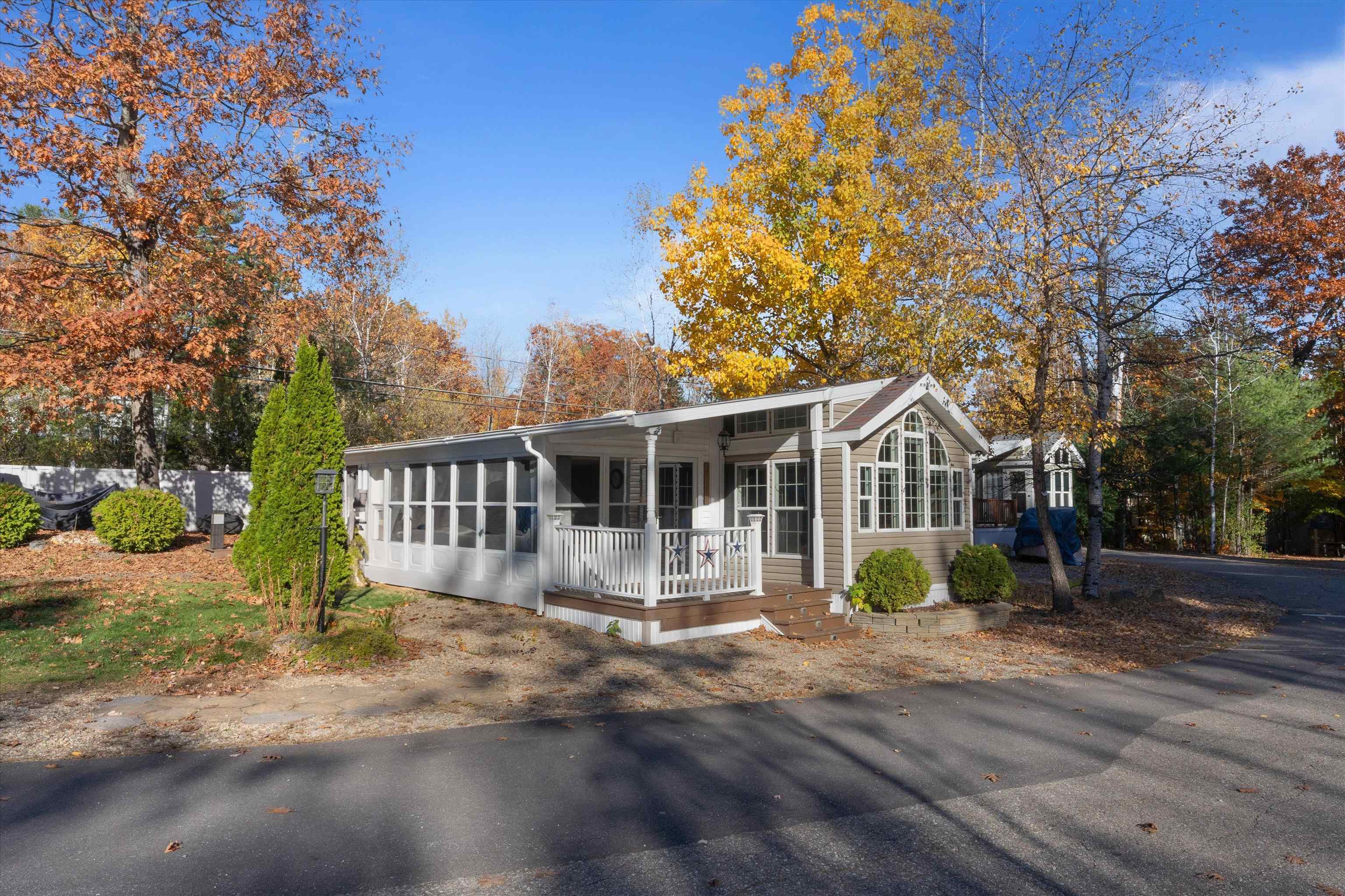 96 Hilliard Road, Unit 141 Laconia, NH 03246 - Photo 4 of 33 Gallery Image 4