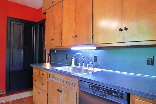 2573 Guilford Road Cleveland, OH 44118 - Photo 10 of 24 Gallery Image 10