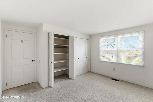 $228,000 | 25 E Rossmoor Drive, Monroe Township, NJ 08831