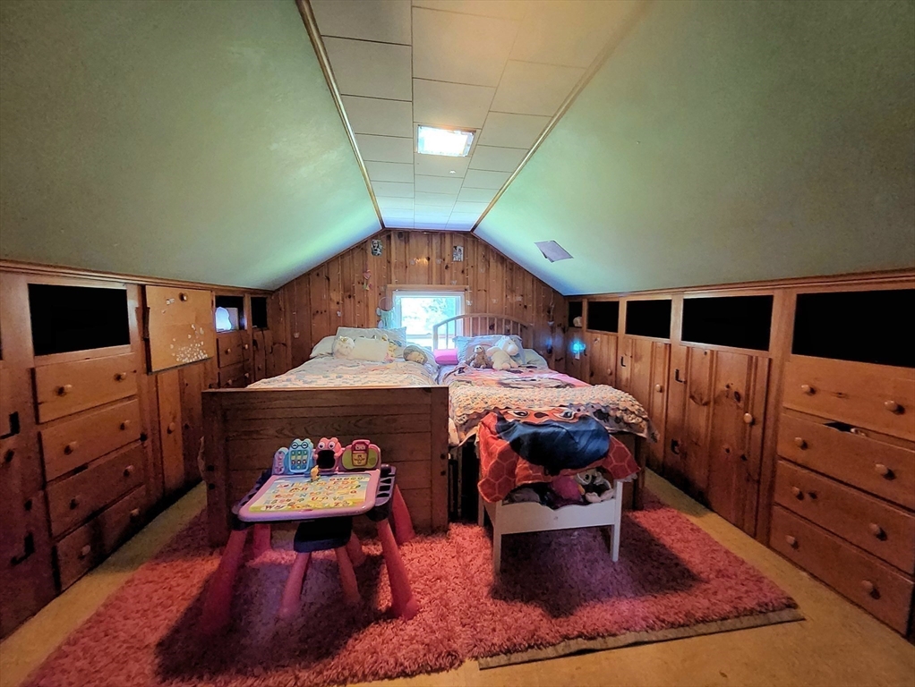 323 New Boston Road Sturbridge, MA 01566 - Photo 25 of 37 a bedroom with a bed and window