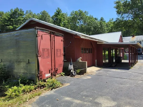 $440,000 | 323 New Boston Road, Sturbridge, MA 01566