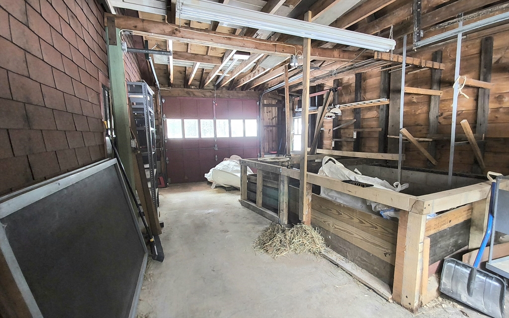 323 New Boston Road Sturbridge, MA 01566 - Photo 39 of 42 Gallery Image 39