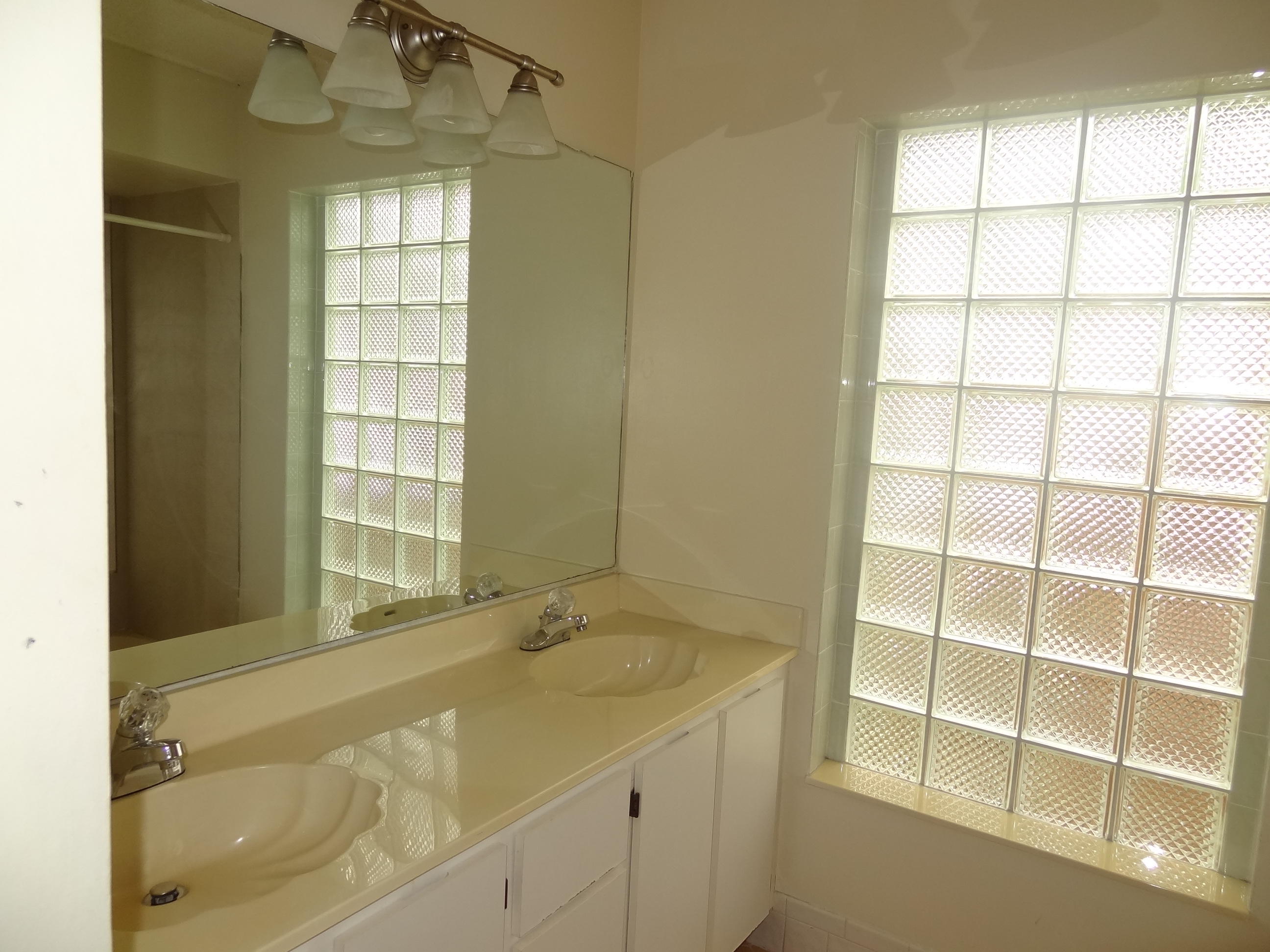 19890 Latona Place Boca Raton, FL 33434 - Photo 9 of 15 DSC04143