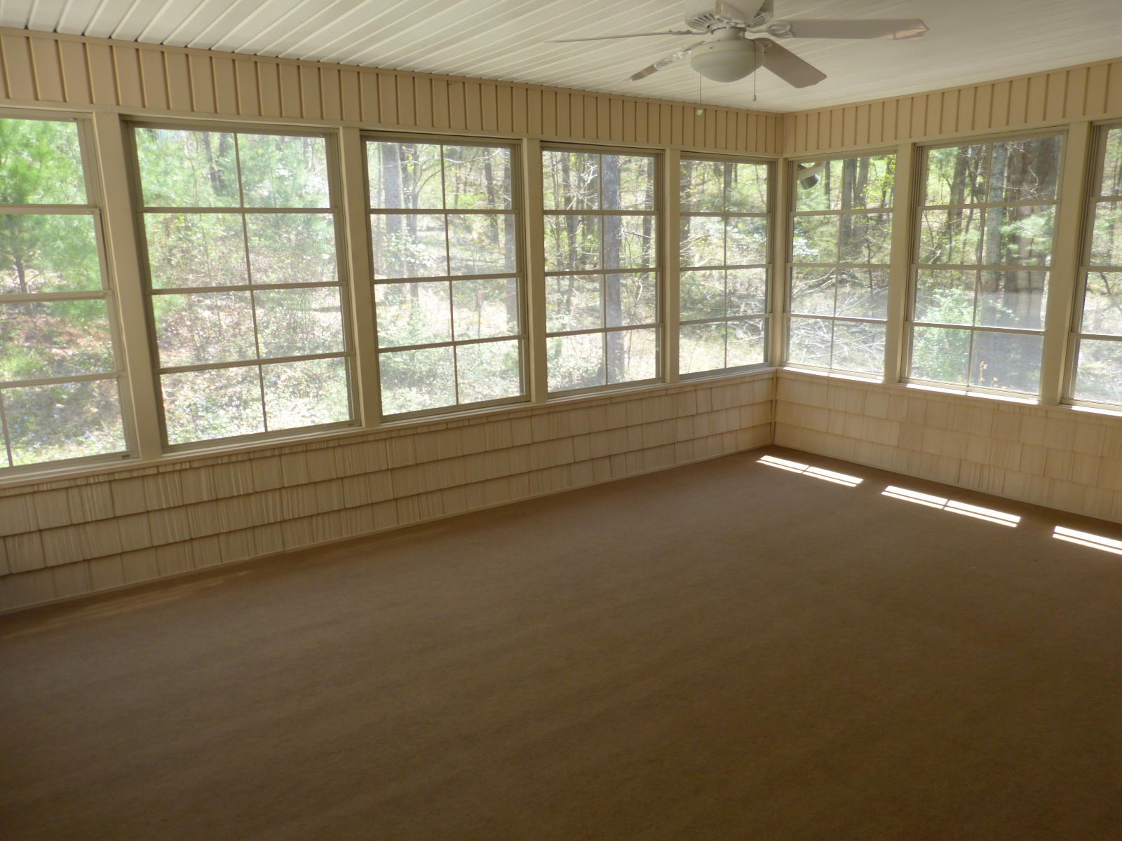 197 Evergreen Place Pleasant Hill, TN 38583 - Photo 7 of 22 sunroom