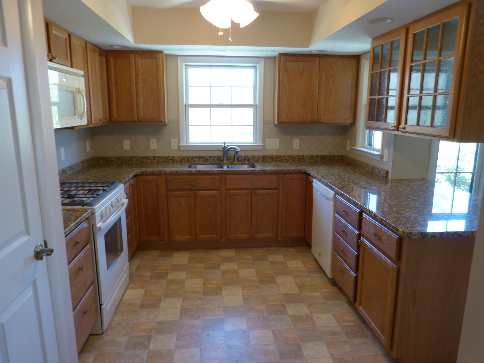 197 Evergreen Place Pleasant Hill, TN 38583 - Photo 8 of 22 Kitchen