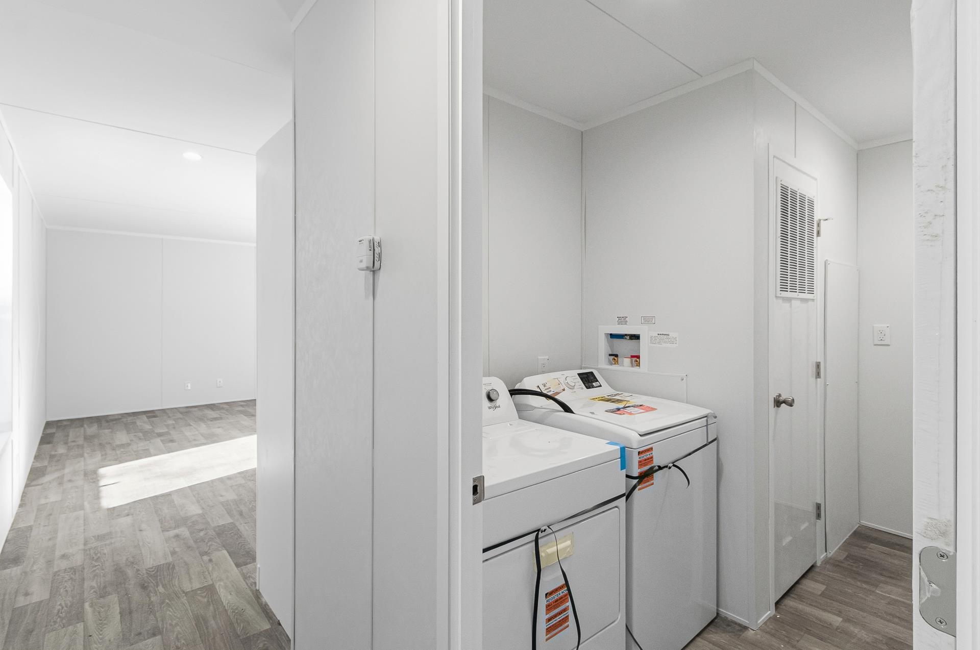 1752 East County Road Arkdale, WI 54613 - Photo 11 of 45