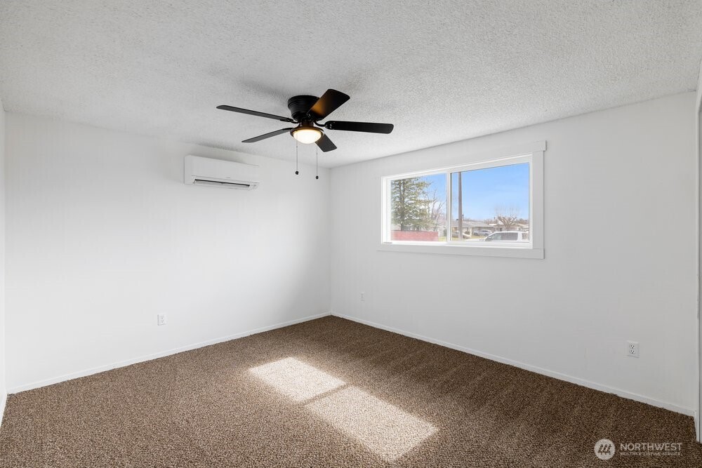 911 A Street Northeast Ephrata, WA 98823 - Photo 15 of 23