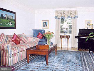 35 Quaker Road Princeton Junction, NJ 08550 - Photo 3 of 6