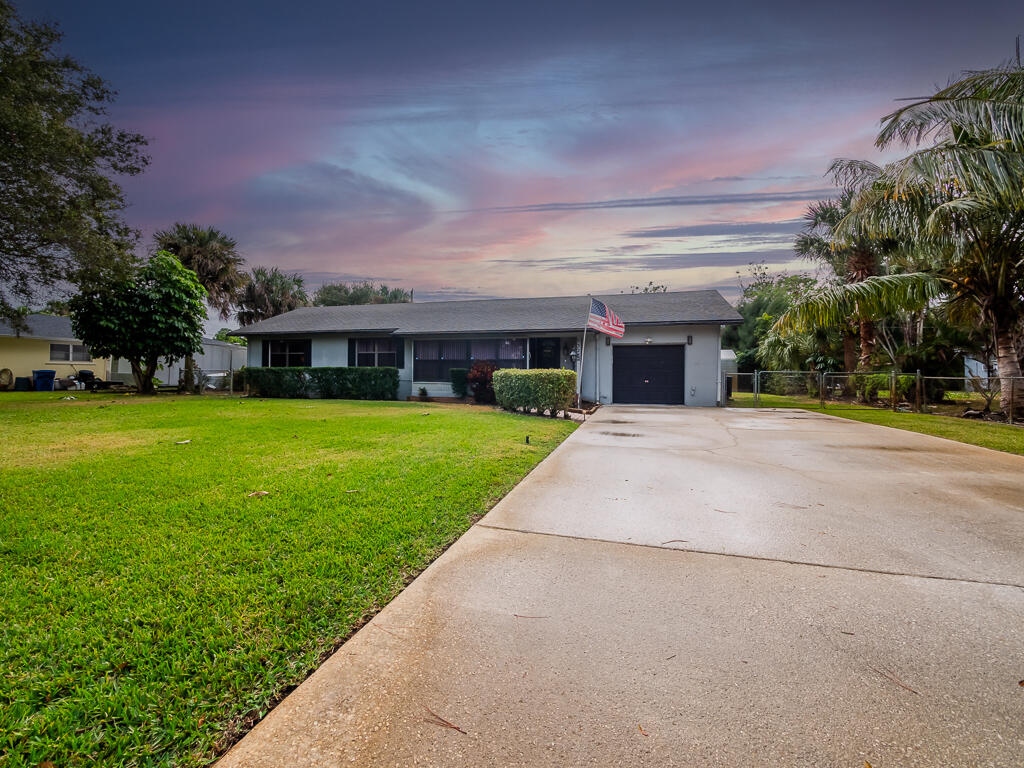 5328 Club Road Haverhill, FL 33415 - Photo 1 of 32 Welcome home!