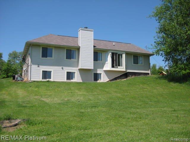 4348 Crandall Road Howell, MI 48855 - Photo 2 of 15 FIN. DAYLITE BSMT.