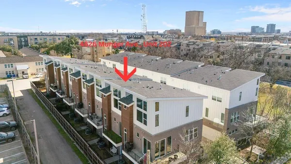 $2,900 | 4626 Munger Avenue, Unit 202, Dallas, TX 75204