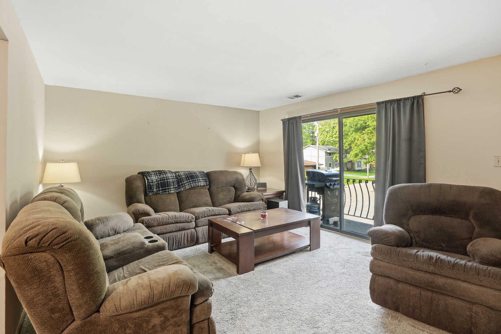 14457 Lamon Avenue, Unit 2S Midlothian, IL 60445 - Photo 2 of 18