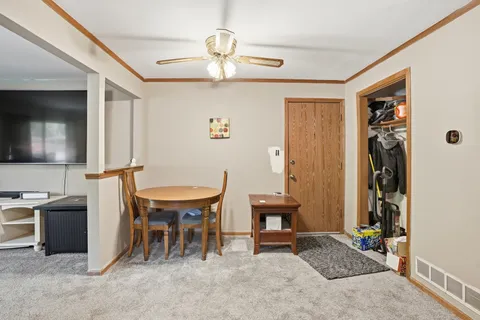 $119,900 | 14457 Lamon Avenue, Unit 2S, Midlothian, IL 60445