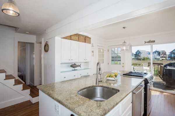 83 Lighthouse Road Scituate, MA 02066 - Photo 9 of 26 Gallery Image 9