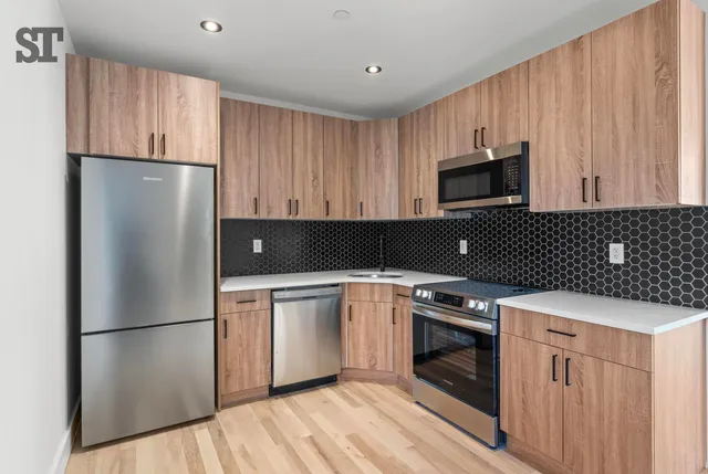 $5,100 | 707 5th Avenue, Unit 3C | Greenwood Heights