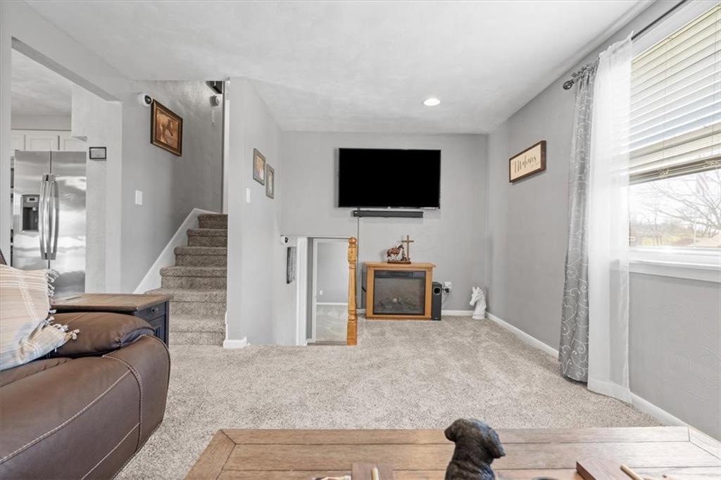 271 Foster Road New Brighton, PA 15066 - Photo 9 of 24 Gallery Image 9