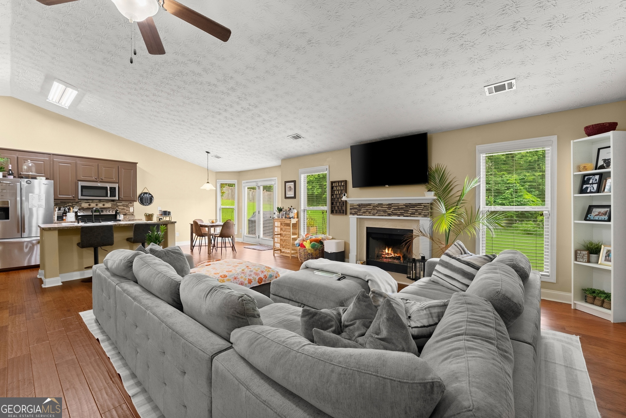 226 Falling Leaf Lane Winder, GA 30680 - Photo 8 of 45