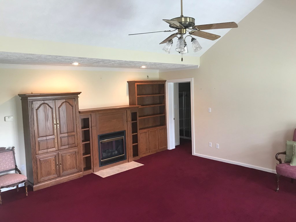 2575 Emmaus Church Road Dudley, NC 28333 - Photo 3 of 23 Family room