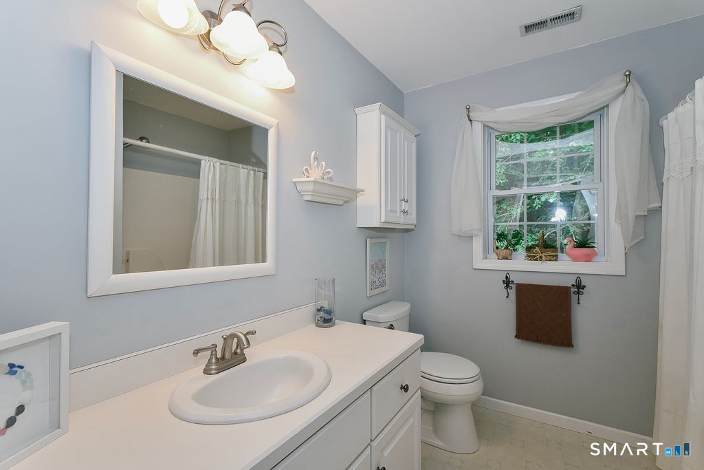 31 Fox Run Road Portland, CT 06480 - Photo 22 of 34