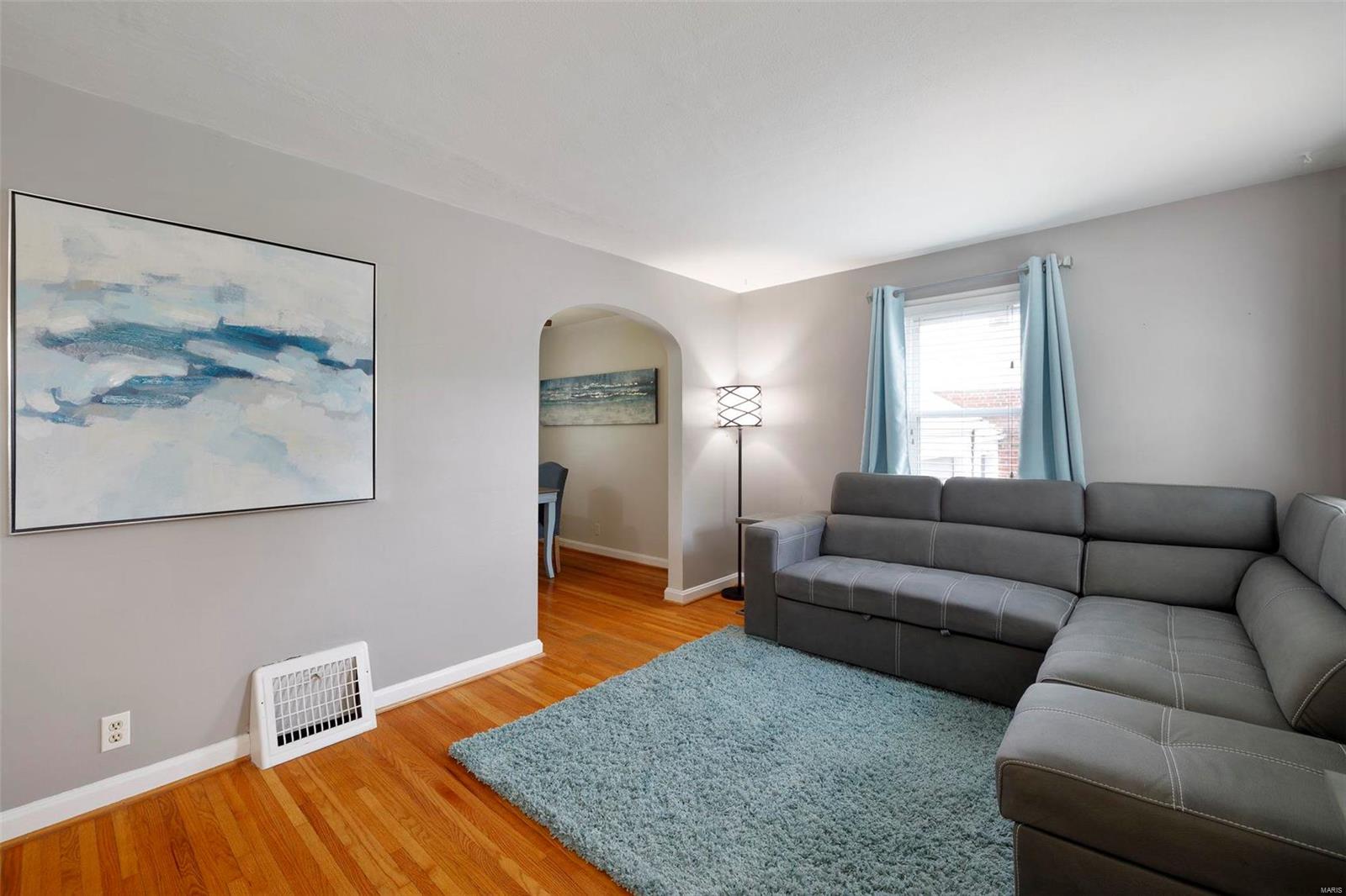 7129 Rhodes Avenue St. Louis, MO 63123 - Photo 6 of 22 Gallery Image 6