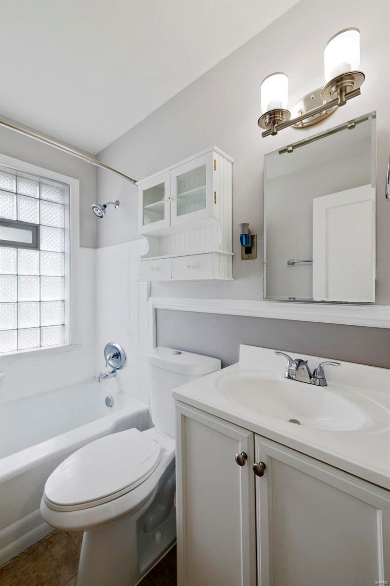 7129 Rhodes Avenue St. Louis, MO 63123 - Photo 9 of 22 Gallery Image 9