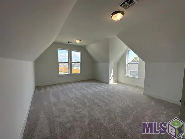 $2,450 | 14059 Cypress Lndg Drive, Gonzales, LA 70737