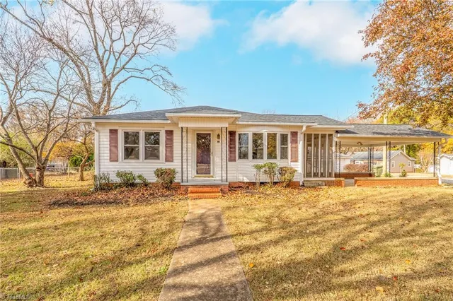 $182,000 | 150 Ave B, Lexington, NC 27292